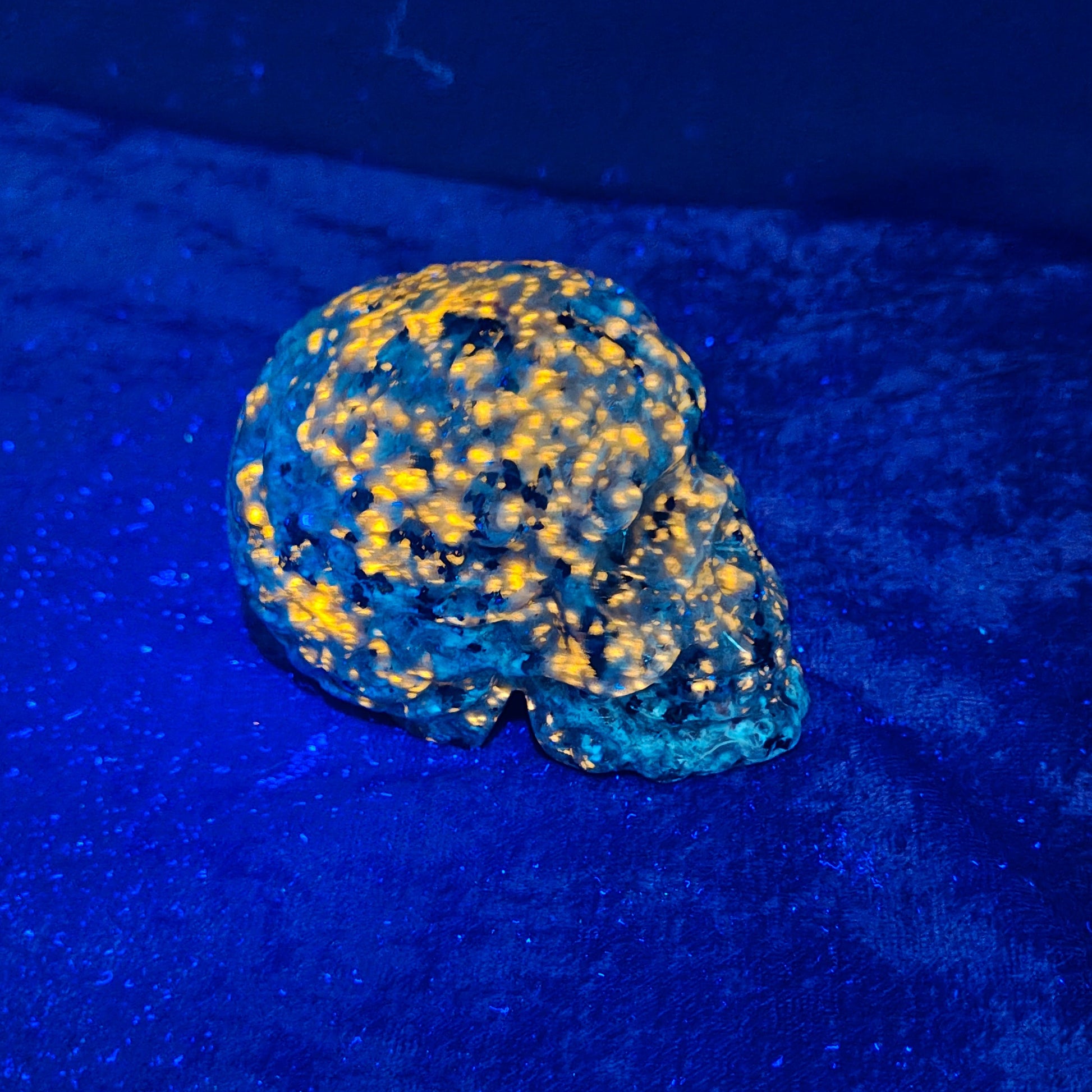 YS 2 Skull Left UV